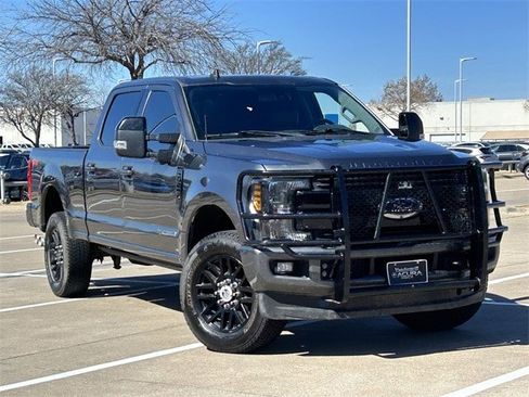 Used 2019 Ford F250 Lariat w/ Lariat Ultimate Package image 2