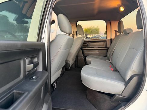 Used 2018 RAM 3500 Tradesman w/ Chrome Appearance Group image 20