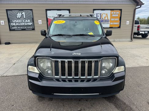 Used 2012 Jeep Liberty Limited Jet image 2