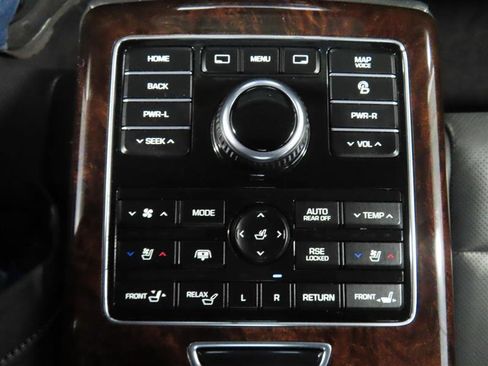 Used 2014 Hyundai Equus Ultimate image 35