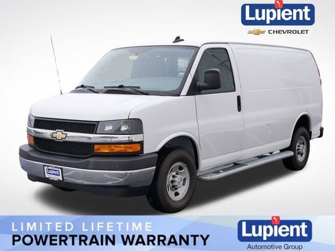 Used 2024 Chevrolet Express 2500 w/ Driver Convenience Package image 11