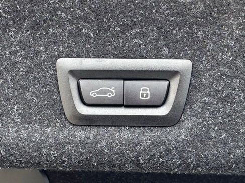 New 2026 BMW 330i xDrive Sedan w/ Premium Package image 33