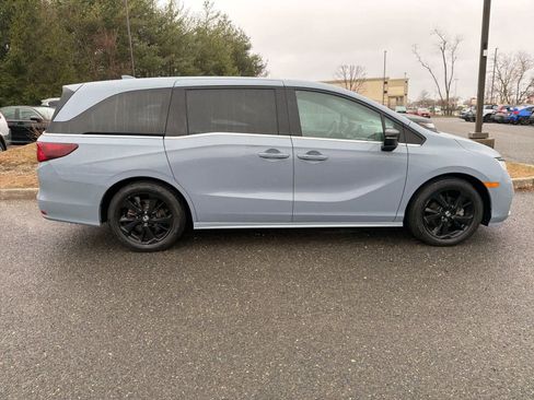 Used 2023 Honda Odyssey Sport image 6