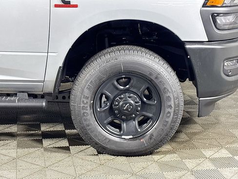 New 2026 RAM 3500 Tradesman AWD/4WD image 23
