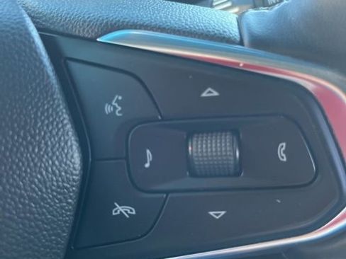 Used 2024 Chevrolet Trax LT w/ Driver Confidence Package image 17