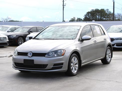 Used 2015 Volkswagen Golf TDI S image 3
