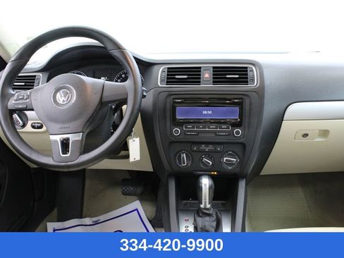 Used 2014 Volkswagen Jetta SE image 8