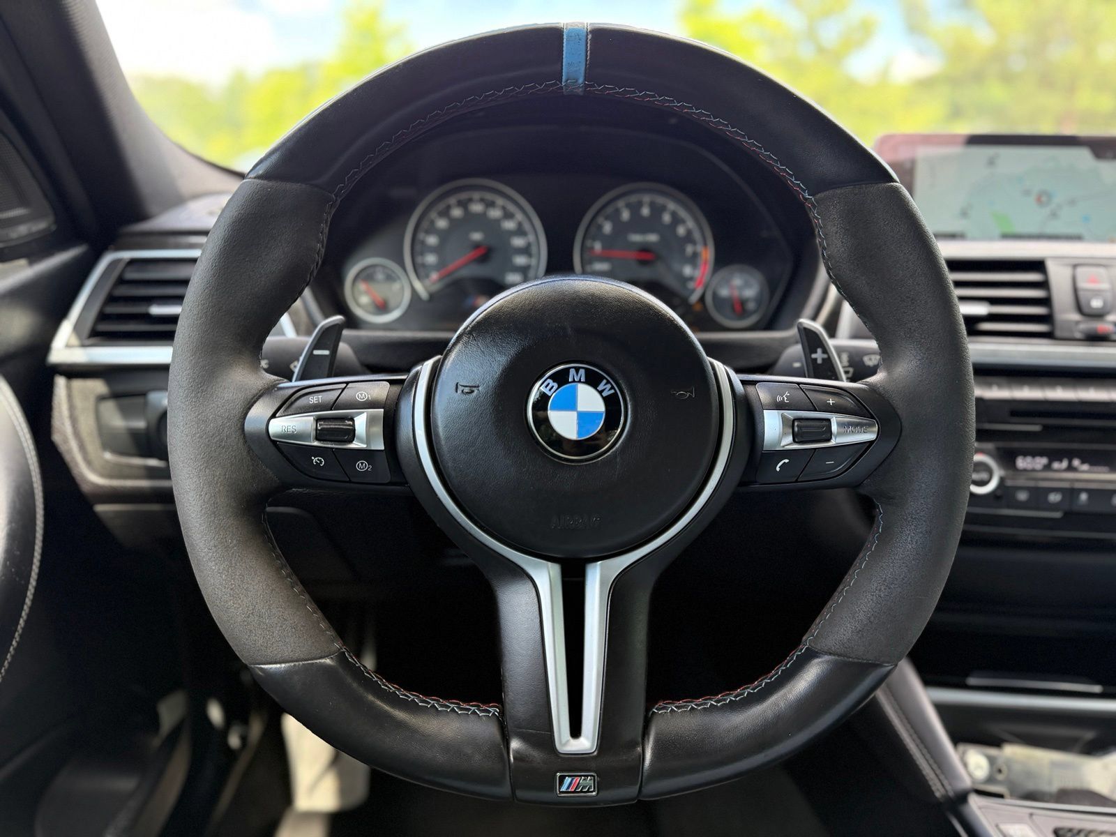 Used 2017 BMW M3 RWD image 25