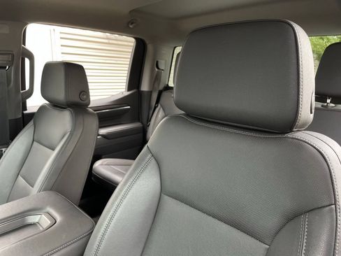 Used 2025 GMC Sierra 1500 SLT AWD/4WD image 25