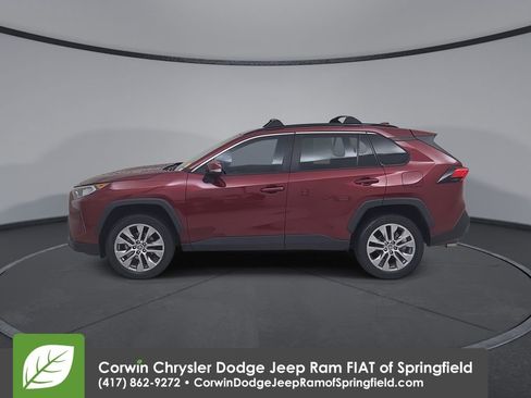 Used 2021 Toyota RAV4 XLE Premium AWD/4WD image 9