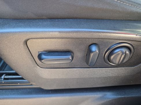 Used 2022 Chevrolet Silverado 1500 Custom Trail Boss w/ Safety Confidence Package image 13