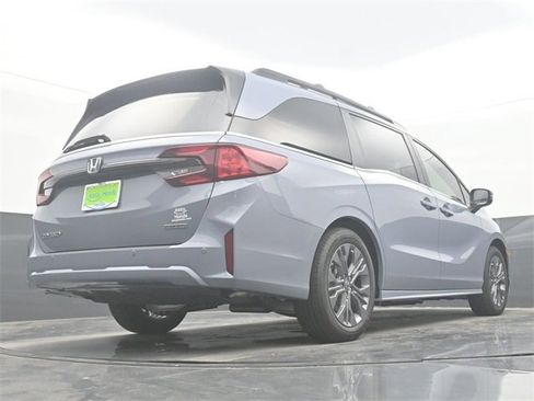 Used 2025 Honda Odyssey Touring image 31