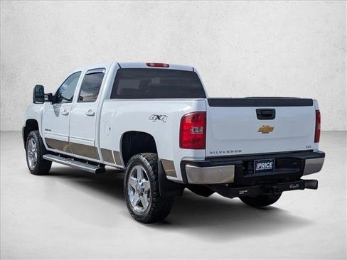 Used 2014 Chevrolet Silverado 2500 LTZ w/ LTZ Plus Package image 7