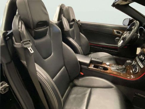Used 2014 Mercedes-Benz SLK 250 image 20
