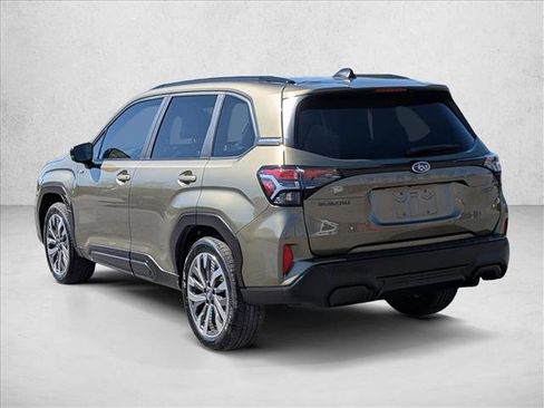 Used 2025 Subaru Forester Touring image 9