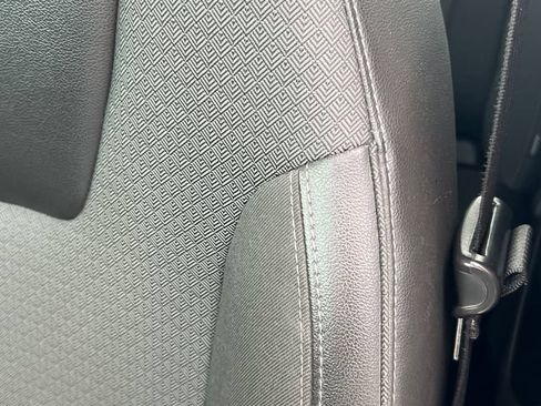 Certified 2024 Buick Encore GX Preferred FWD image 12