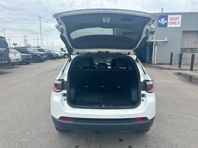 Used 2024 Jeep Compass Limited AWD/4WD image 25