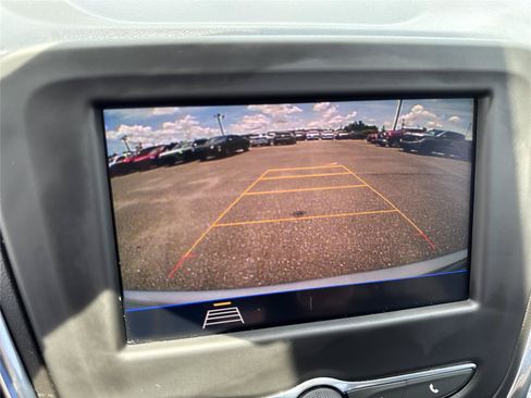 Used 2020 Chevrolet Equinox LT FWD image 26
