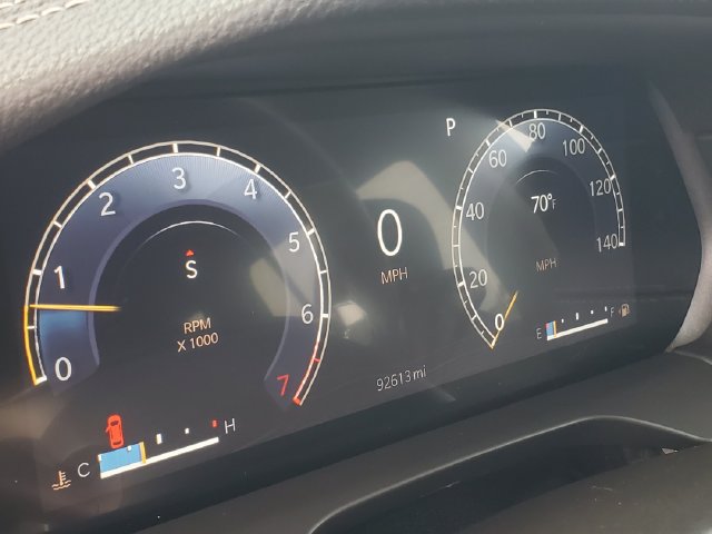 Used 2023 Jeep Grand Cherokee L Limited AWD/4WD image 9