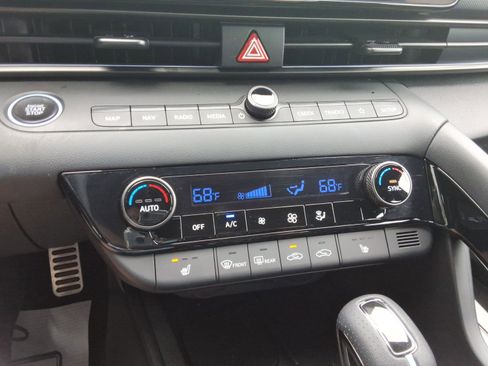 Used 2025 Hyundai Elantra N FWD image 17