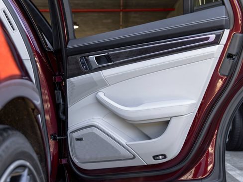 Certified 2023 Porsche Panamera Platinum Edition RWD image 47