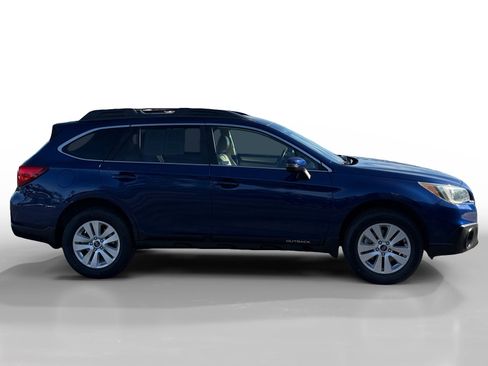 Used 2015 Subaru Outback 2.5i Premium image 6