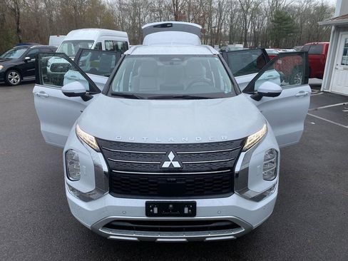 Used 2023 Mitsubishi Outlander SEL image 30