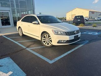 Used 2017 Volkswagen Passat 1.8T SE FWD video 1