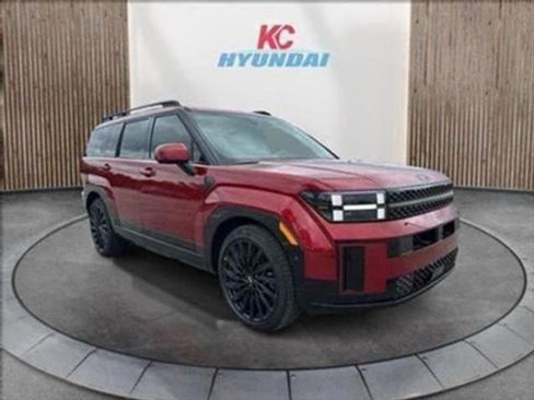 Used 2025 Hyundai Santa Fe Calligraphy image 3
