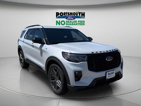 New 2026 Ford Explorer ST-Line w/ ST-Line Street Pack AWD/4WD image 1