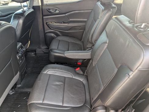 Used 2020 GMC Acadia SLT image 23