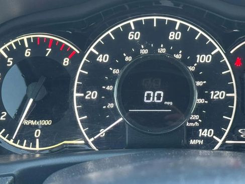 Used 2018 Nissan Versa Note SV FWD image 18