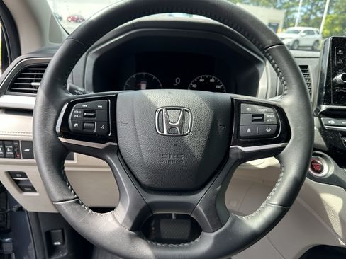 Used 2025 Honda Odyssey EX-L image 6