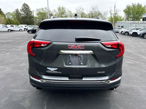 Used 2020 GMC Terrain SLT w/ GMC Pro Grade Package AWD/4WD image 4