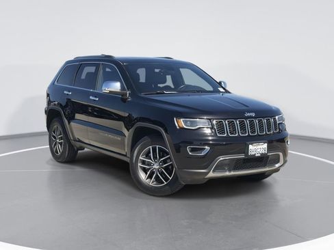 Used 2017 Jeep Grand Cherokee Limited w/ Luxury Group II AWD/4WD image 1