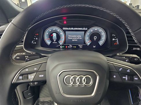 New 2025 Audi Q8 Premium Plus image 22