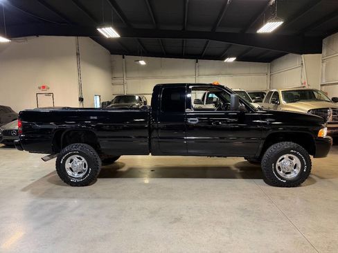 Used 2001 Dodge Ram 2500 Truck SPORT image 22