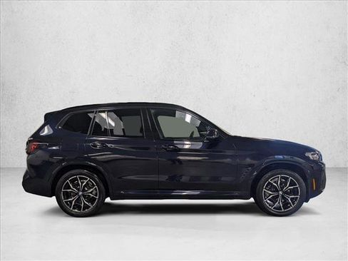 Used 2022 BMW X3 xDrive30i w/ M Sport Package image 4