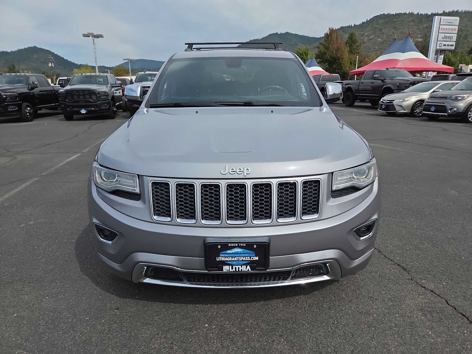 Used 2014 Jeep Grand Cherokee Overland AWD/4WD image 14