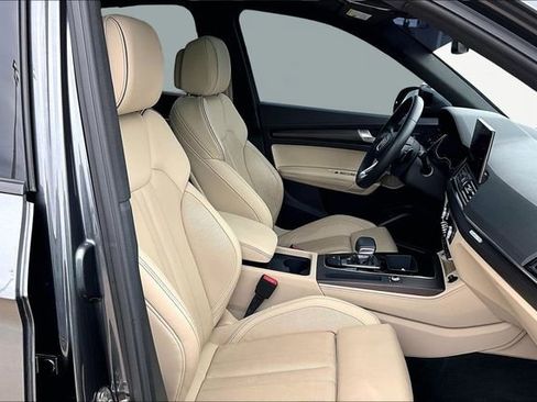 Used 2023 Audi Q5 2.0T Premium Plus w/ Premium Plus Package image 7