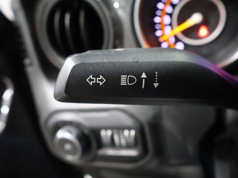 Used 2019 Jeep Wrangler Unlimited Sport image 34