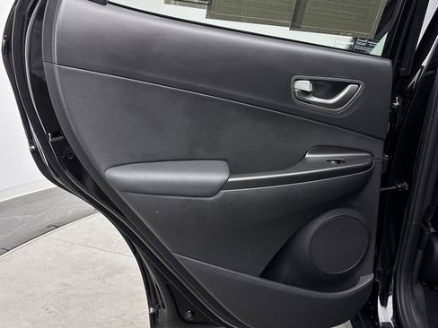 Used 2021 Hyundai Kona Limited w/ Cargo Package image 27