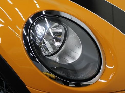 Used 2016 MINI Cooper S image 25