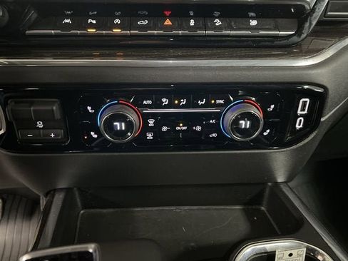 Certified 2024 Chevrolet Silverado 1500 LT Trail Boss w/ Convenience Package II image 17