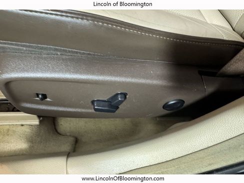 Used 2013 Chrysler 300 C Luxury Series w/ Harman Kardon Audio Group image 38