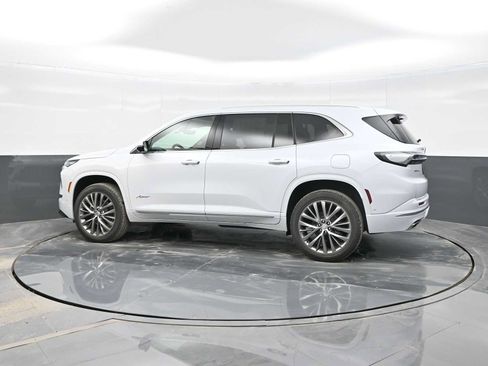 Used 2026 Buick Enclave Avenir w/ Super Cruise Package image 8