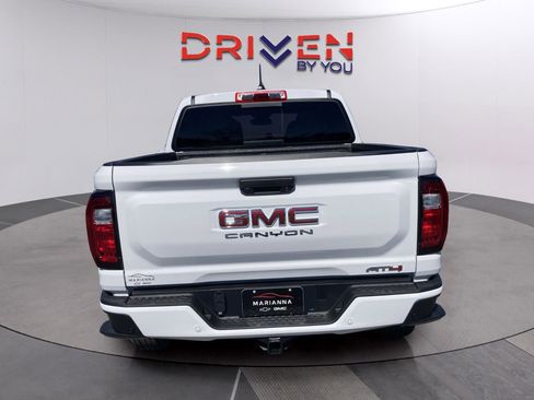 New 2026 GMC Canyon AT4 image 4