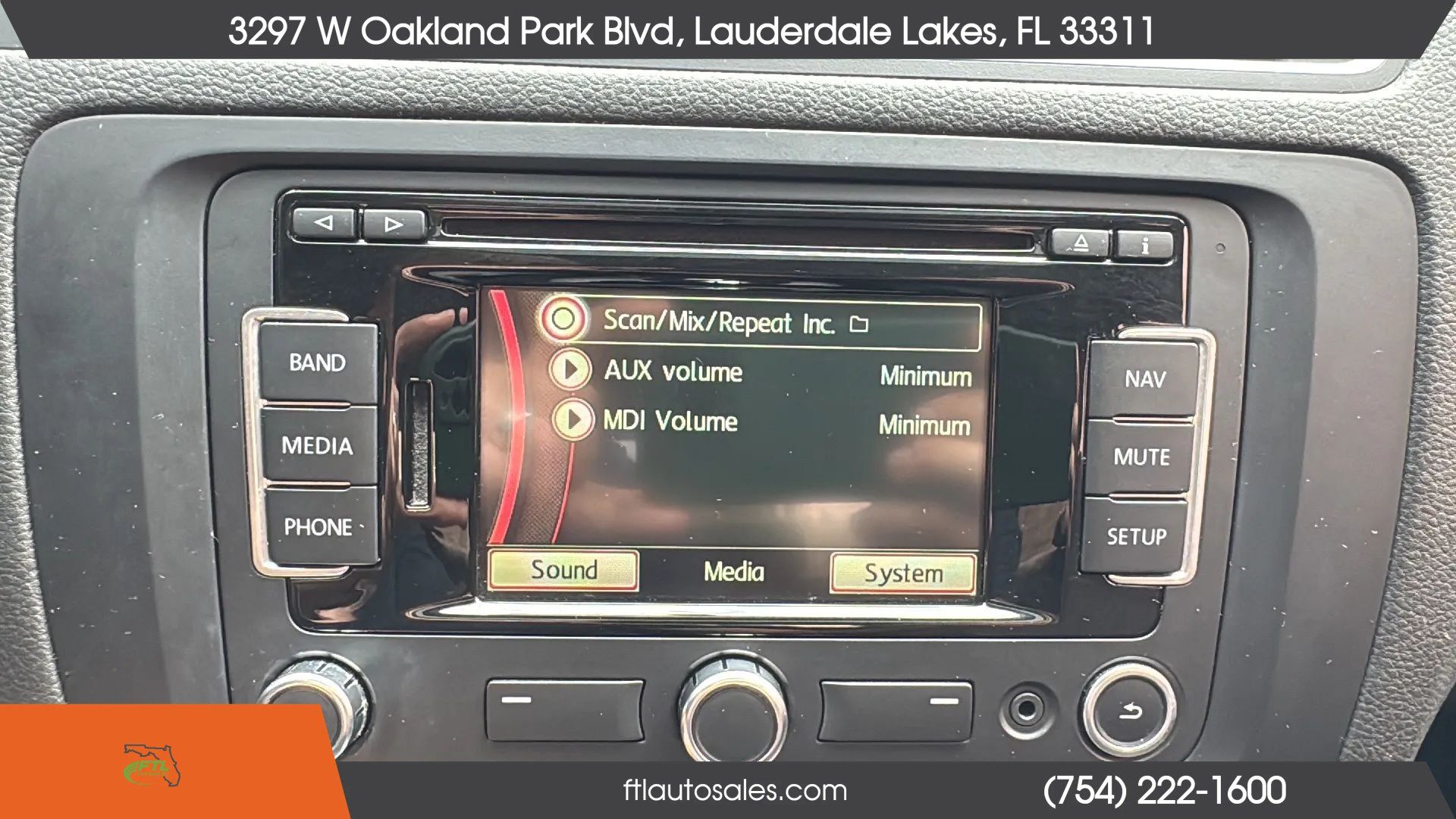 Used 2014 Volkswagen Jetta SEL FWD image 48