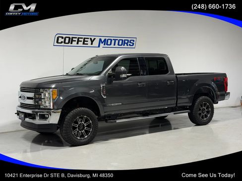 Used 2017 Ford F250 Lariat w/ Lariat Value Package AWD/4WD image 1