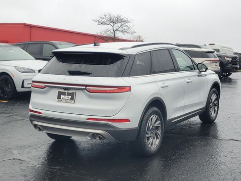 New 2026 Lincoln Corsair Premiere image 4